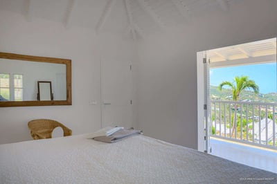 Luxury Villa Photo #36