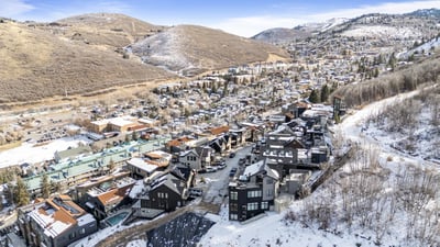 Luxury Villa Photo #57