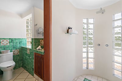 Luxury Villa Photo #44