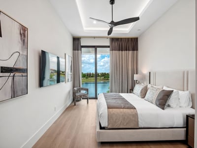 Luxury Villa Photo #55