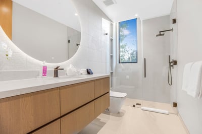 Luxury Villa Photo #43