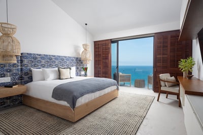 Luxury Villa Photo #28