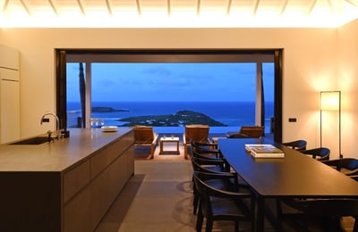 Luxury Villa Photo #13