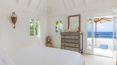 Luxury Villa Photo #37