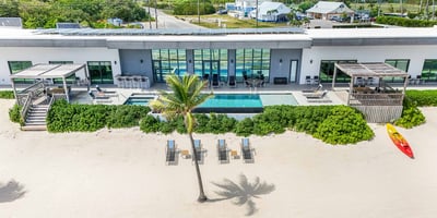Luxury Villa Photo #7