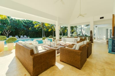 Luxury Villa Photo #16