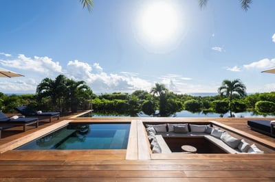 Luxury Villa Photo #8