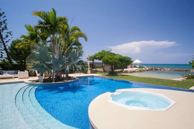 Luxury Villa Photo #9