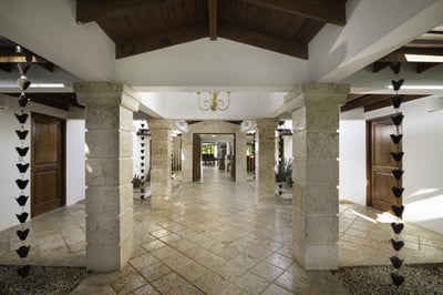 Luxury Villa Photo #8