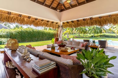Luxury Villa Photo #7