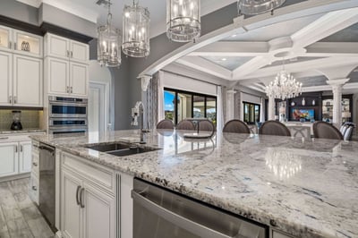 Luxury Villa Photo #20