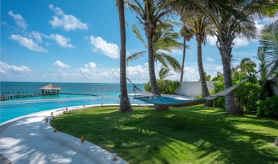 Luxury Villa Photo #2