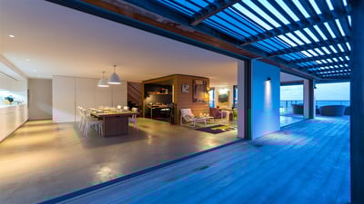 Kitchen & Dining Area