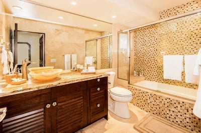 Luxury Villa Photo #40