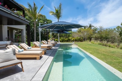 Luxury Villa Photo #3