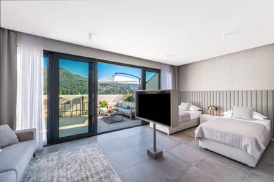 Luxury Villa Photo #58