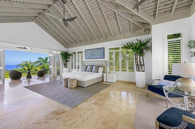 Luxury Villa Photo #25