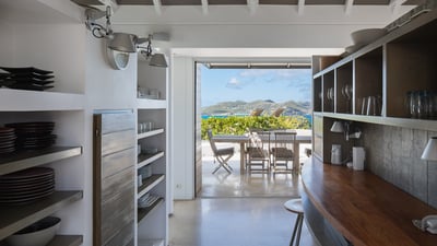 Kitchen & Dining Area