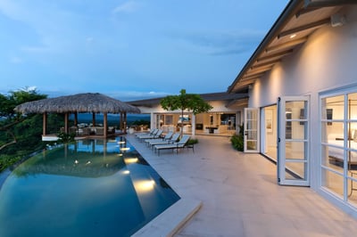 Palazzo del Mar | Poolside