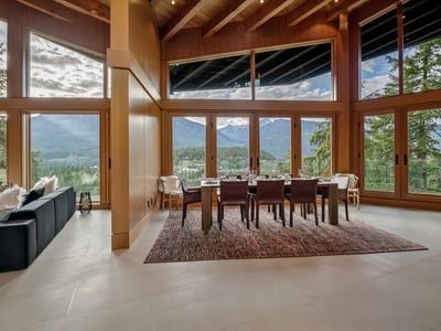 Luxury Villa Photo #16
