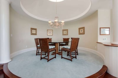 Luxury Villa Photo #15