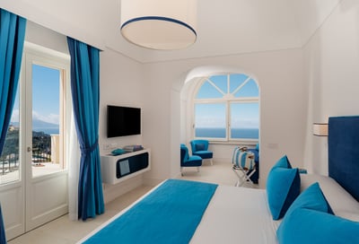 Luxury Villa Photo #15