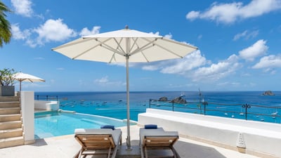 Luxury Villa Photo #4