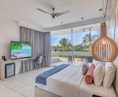 Luxury Villa Photo #37