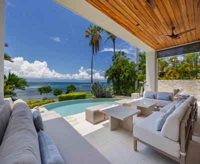 Luxury Villa Photo #10