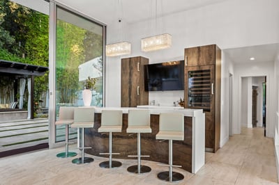 Luxury Villa Photo #20