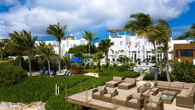 Luxury Villa Photo #6