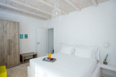Luxury Villa Photo #25