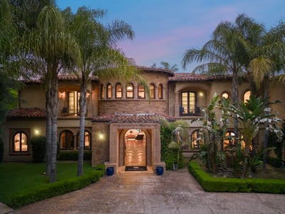 Luxury Villa Photo #16