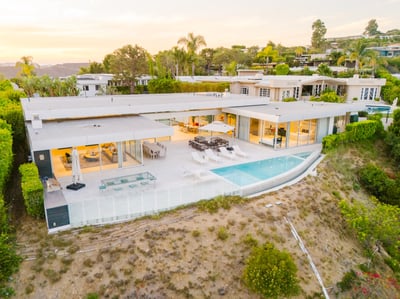 Luxury Villa Photo #6