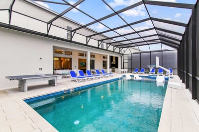 Luxury Villa Photo #3