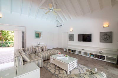 Luxury Villa Photo #23