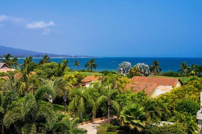 Luxury Villa Photo #40