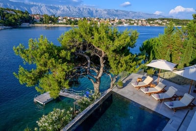 Luxury Villa Photo #19