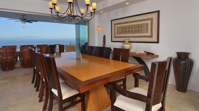 Luxury Villa Photo #18