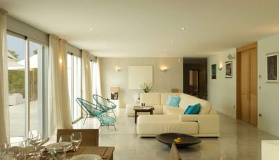 Luxury Villa Photo #16