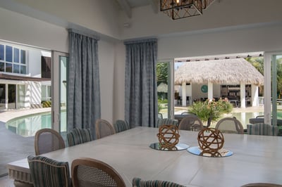 Luxury Villa Photo #16