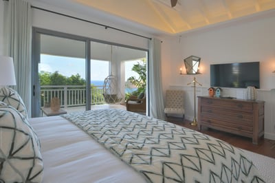 Luxury Villa Photo #26