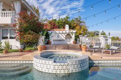 Luxury Villa Photo #4