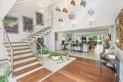 Luxury Villa Photo #20