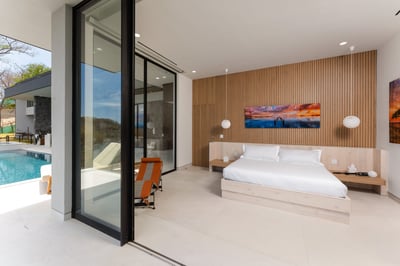 Luxury Villa Photo #20