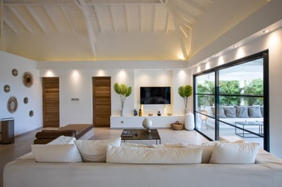 Luxury Villa Photo #24