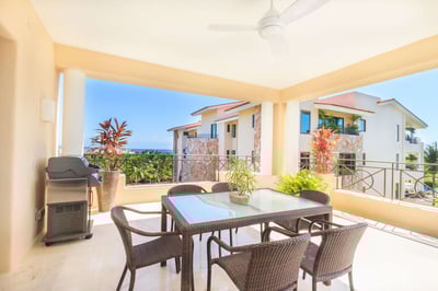 Luxury Villa Photo #2