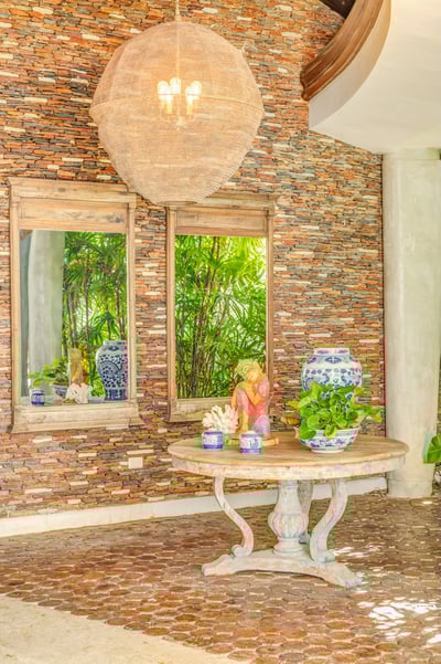Luxury Villa Photo #21