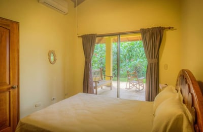 Luxury Villa Photo #17