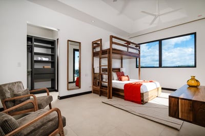 Luxury Villa Photo #49